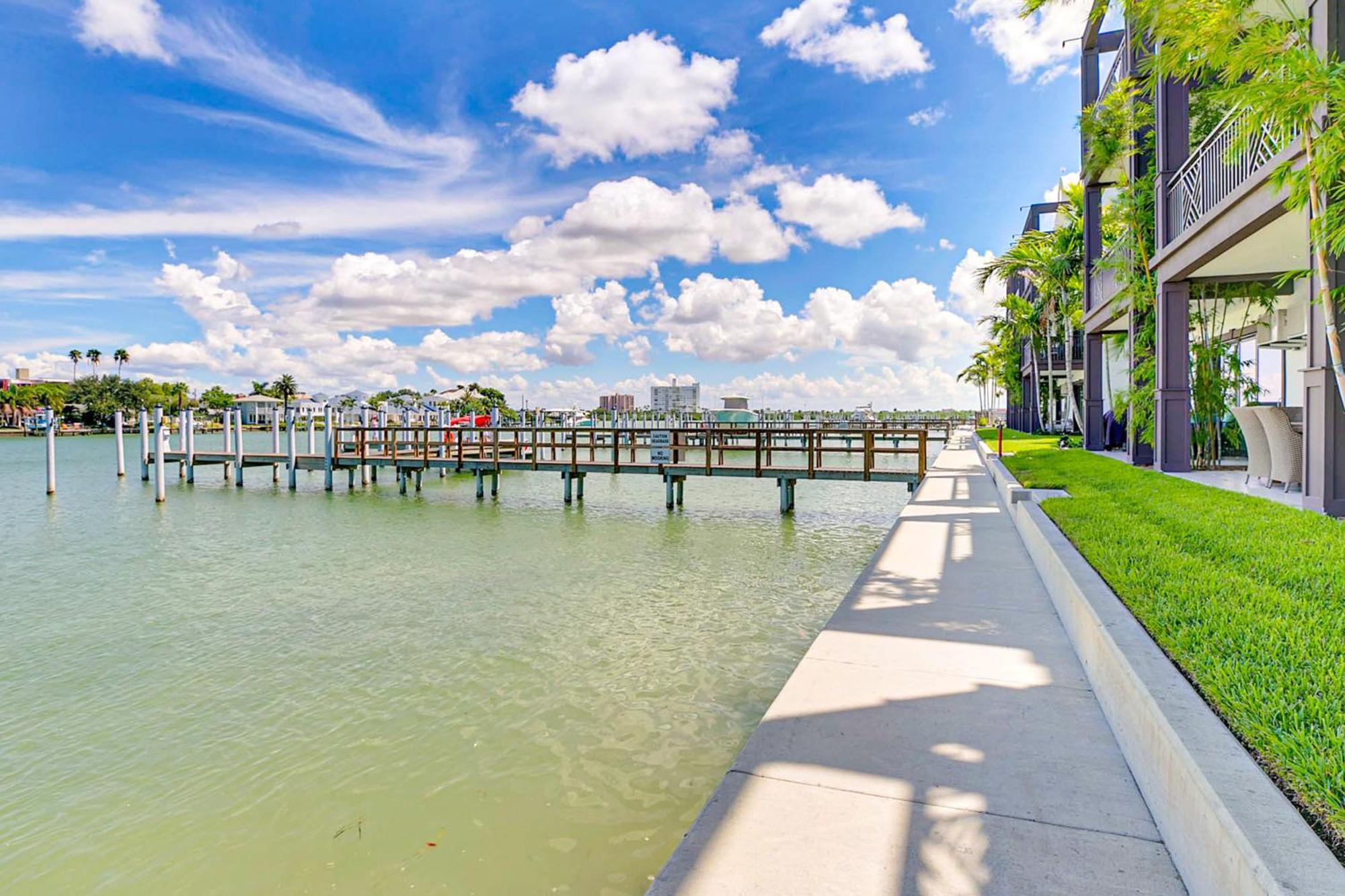 Brightwater Blue Villa Clearwater Beach Oda fotoğraf
